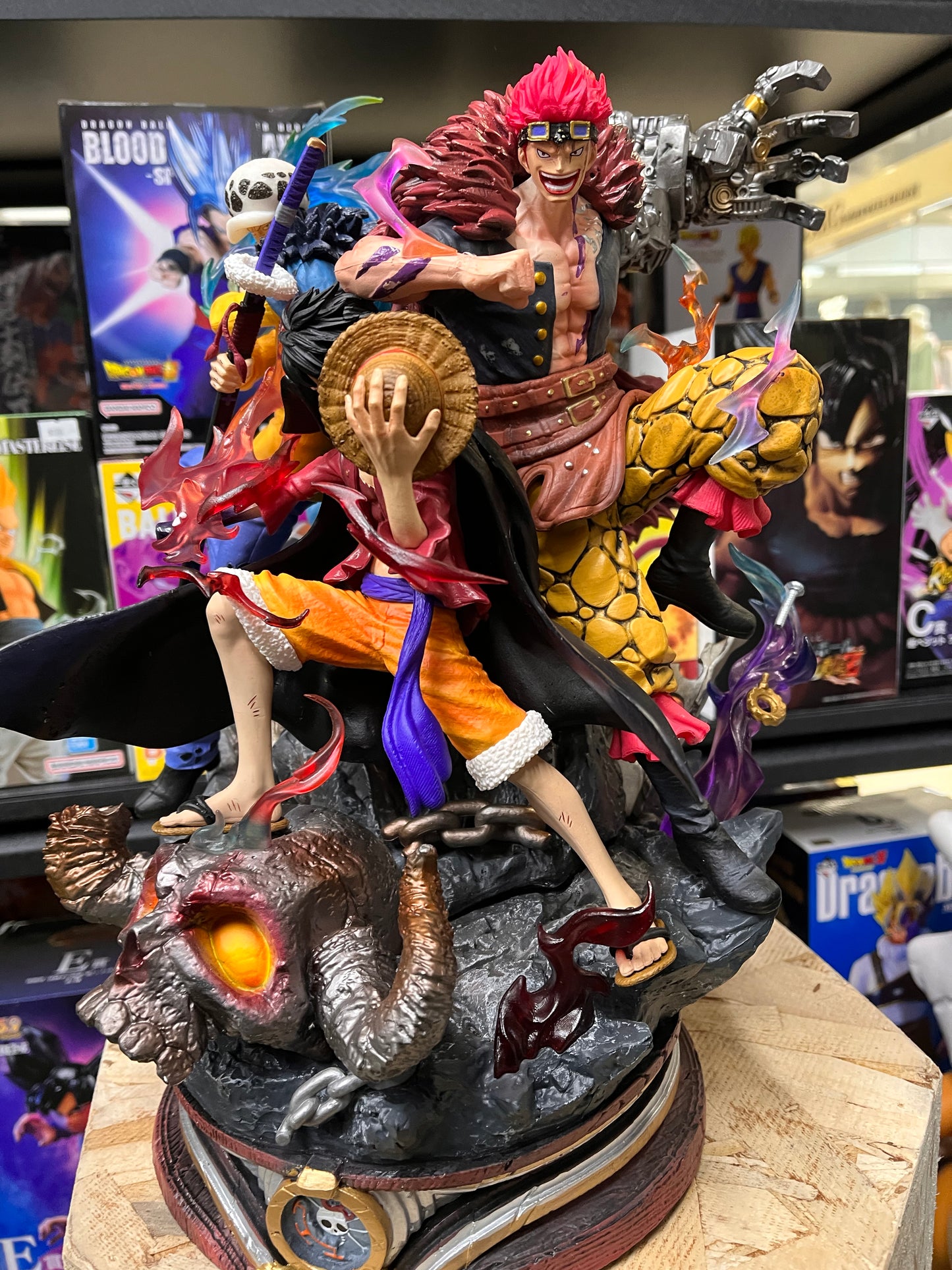 Kidd, Law and Luffy Statue